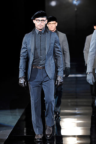 Giorgio Armani / - 2010-2011
